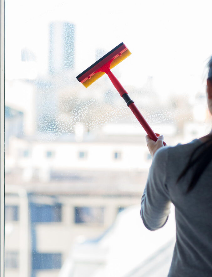interior window cleaning