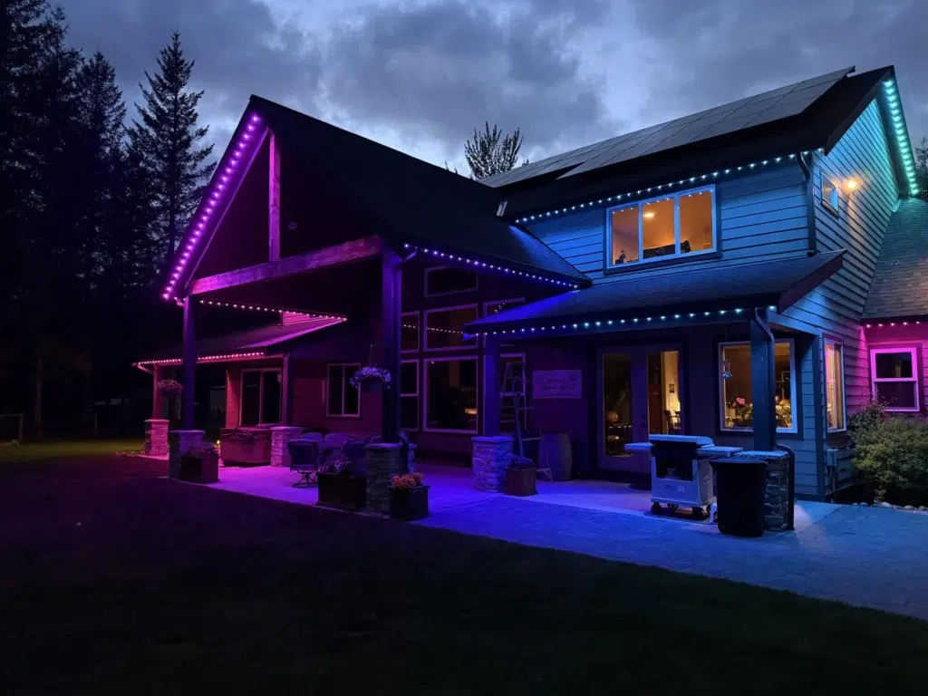 Rusty's Permanent Holiday Lighting